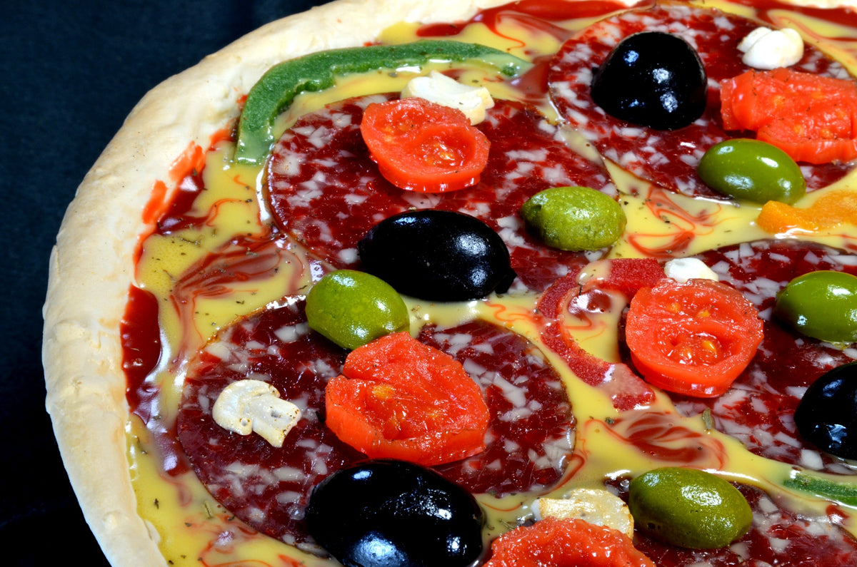 Pizza, Olives, Tomatoes, Cheese and Salami - fake 28 cm x 2 cm